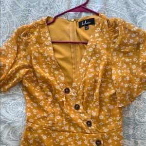 Lulu’s yellow gold dress XS (WORN ONCE)